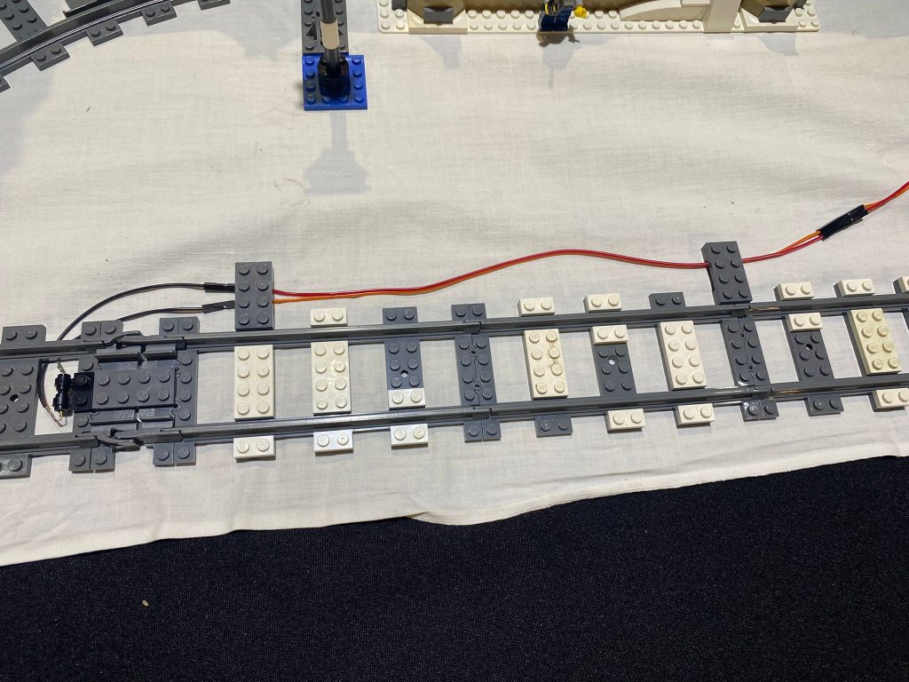 Bricktopia 2021: reed sensors to provide train detection